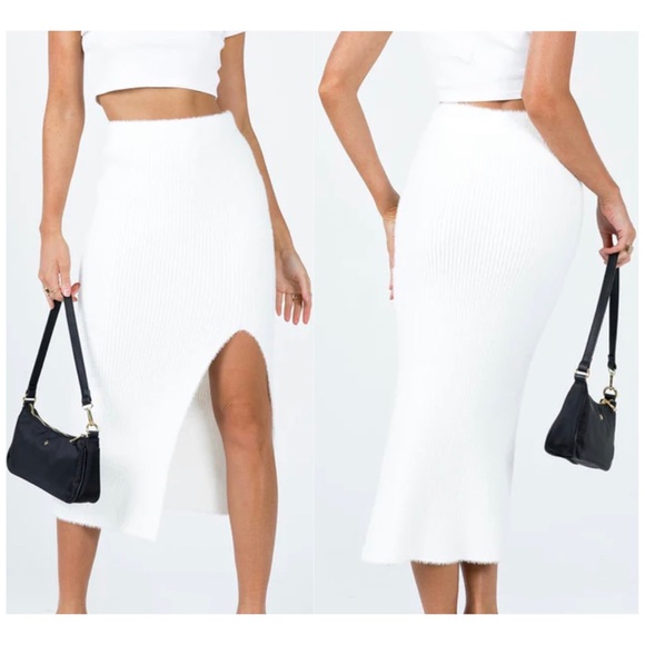 Princess Polly Dresses & Skirts - Princess Polly • Knit Midi Skirt• Small